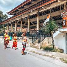 Balinese women